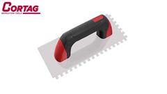 DESEMPENADEIRA DE AÇO INOX CORTAG DENTADA 8MM X 8MM 12CM X 28CM COM CABO PLÁSTICO 